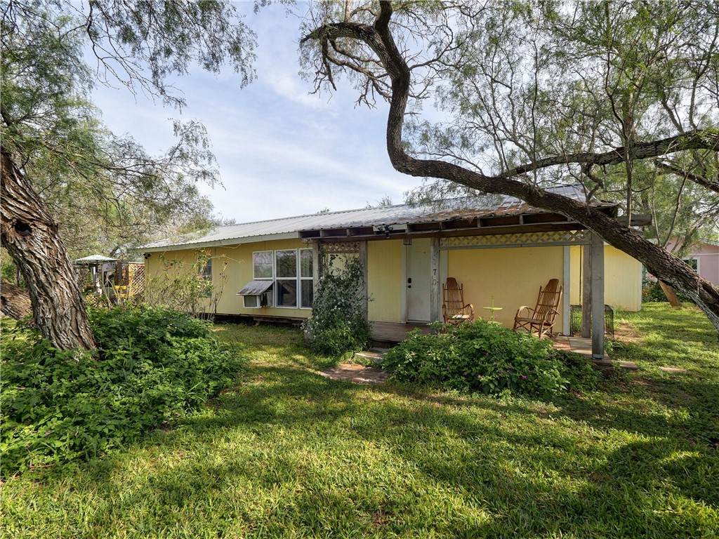 170 Navaho Drive - Photo 1