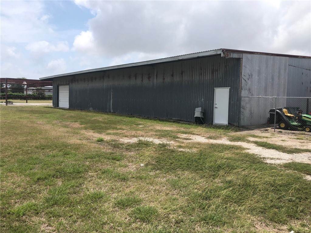 2707 State Highway 361 - Photo 1
