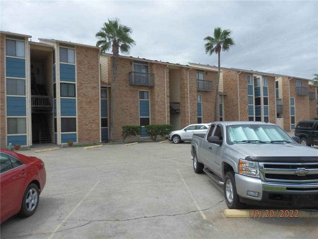 15425 Fortuna Bay Drive - Photo 1