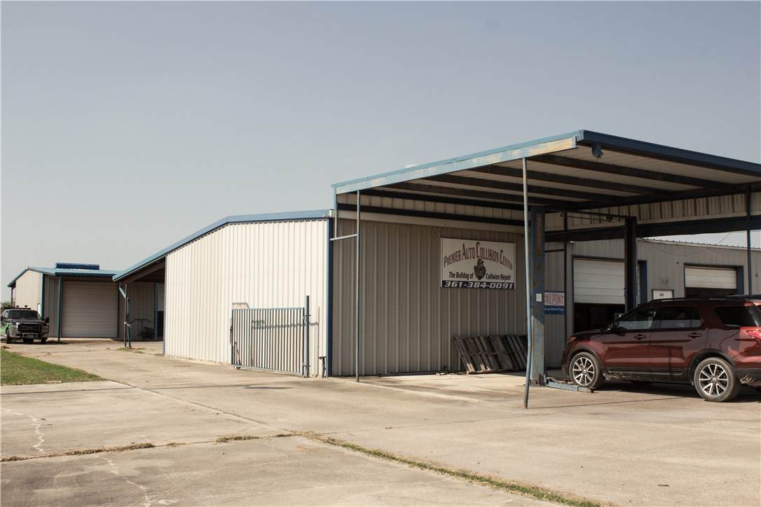 535 Orange Avenue - Photo 1