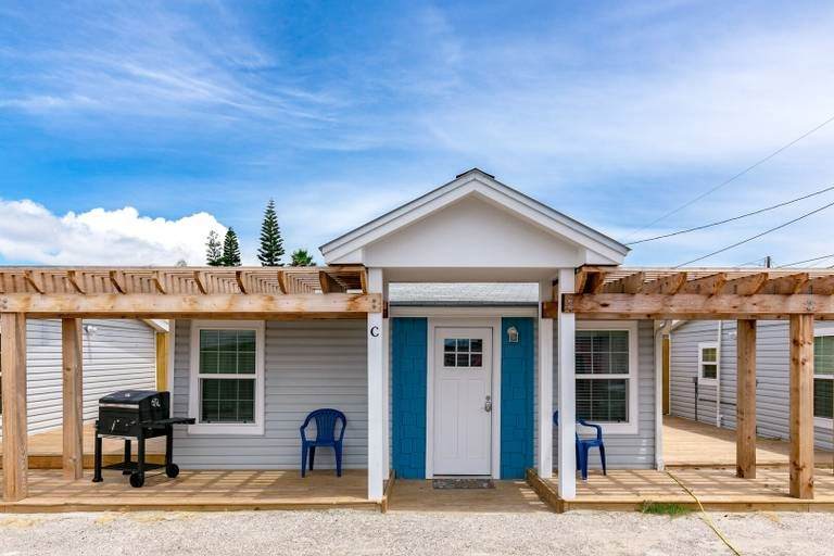 523 Station Street - Photo 1