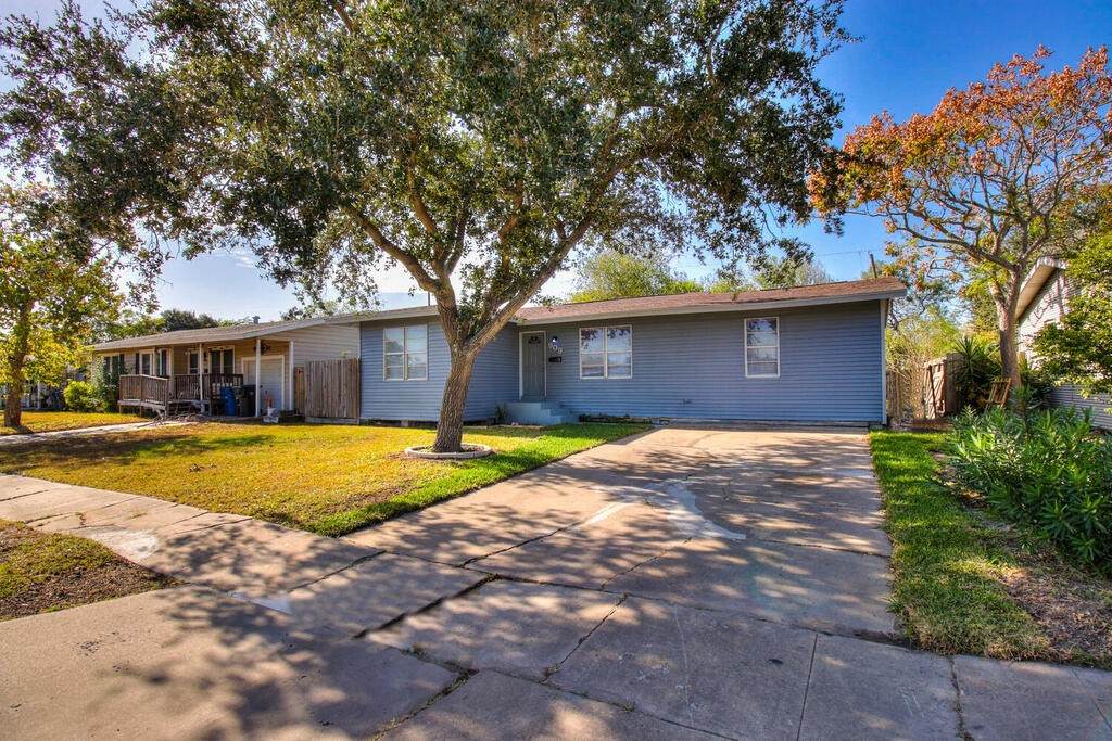 909 Clare Drive - Photo 1
