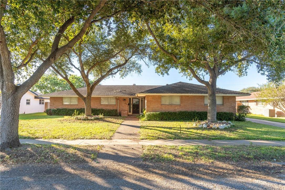 762 Brock Drive - Photo 1