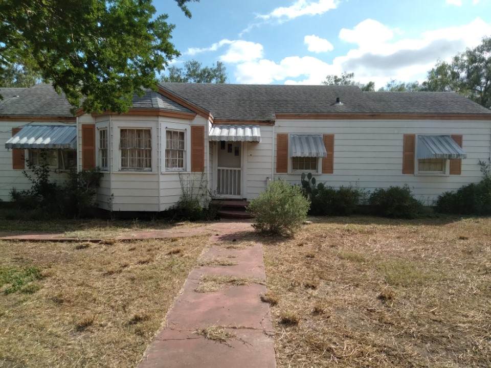 708 Tipton - Photo 1