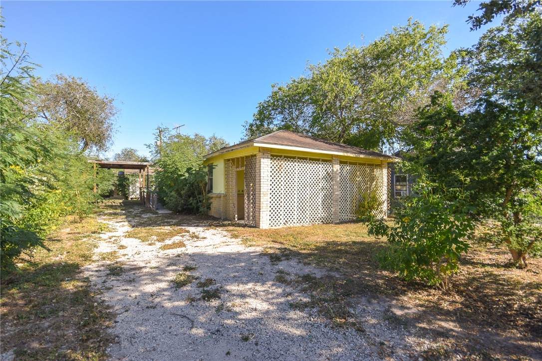 1326 Richard Avenue - Photo 1