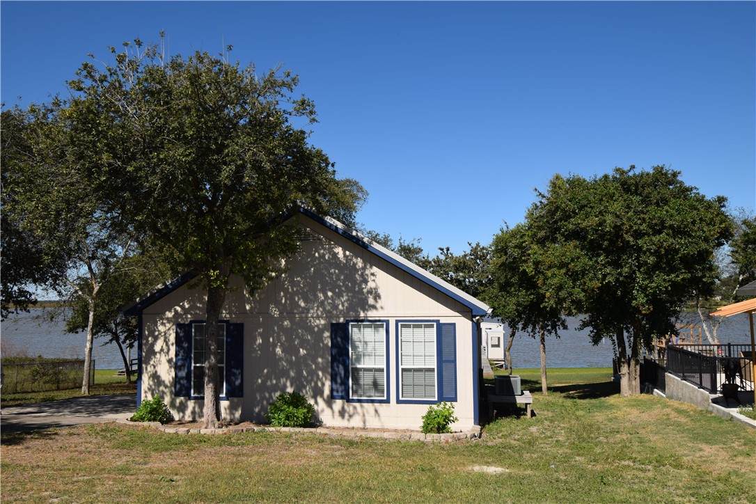 142 Lake Country Drive - Photo 1