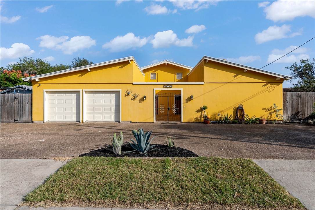 3243 Jamaica Drive - Photo 1