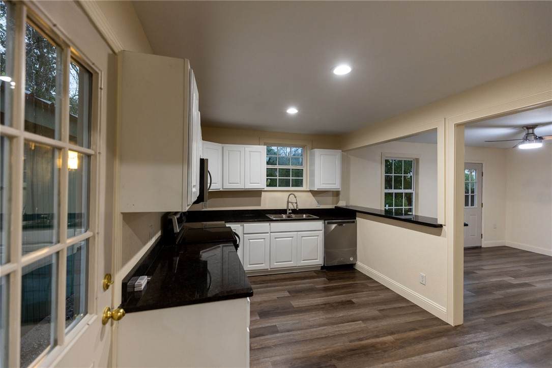 1419 Corpus Christi Street - Photo 1