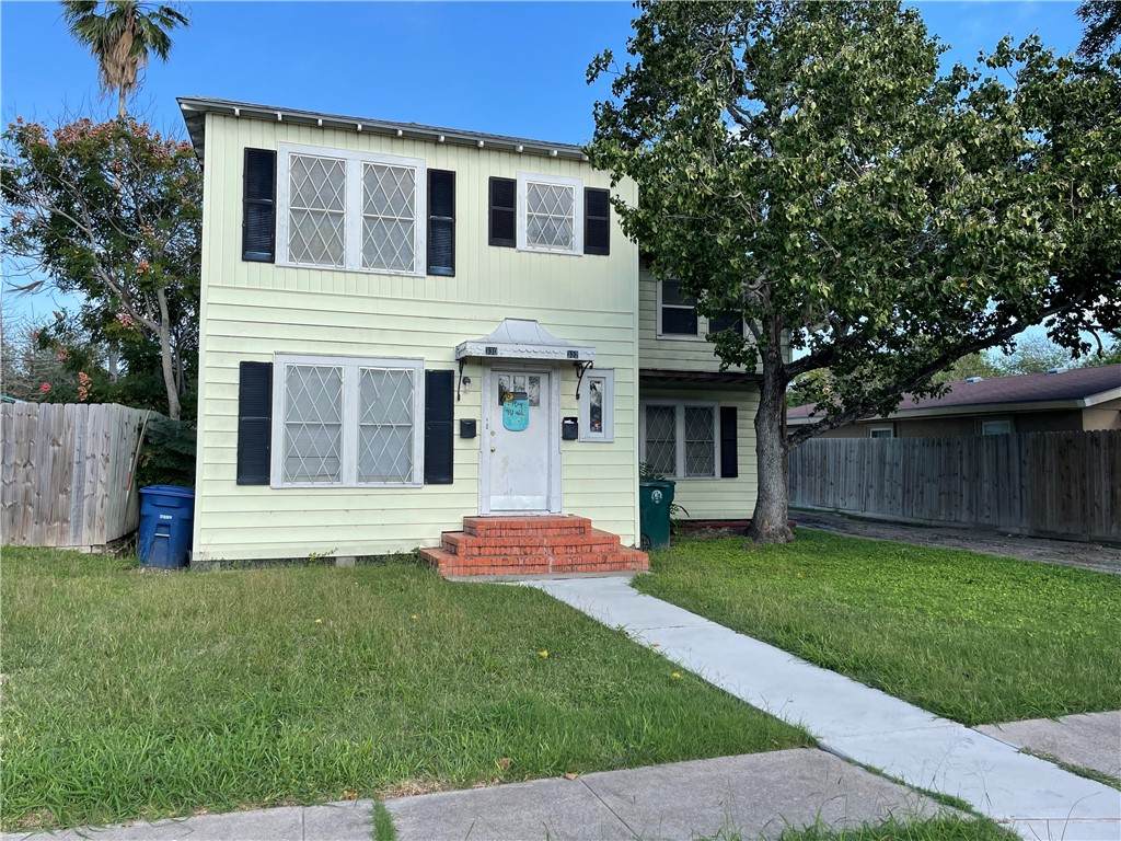 332 Rosebud Avenue - Photo 1