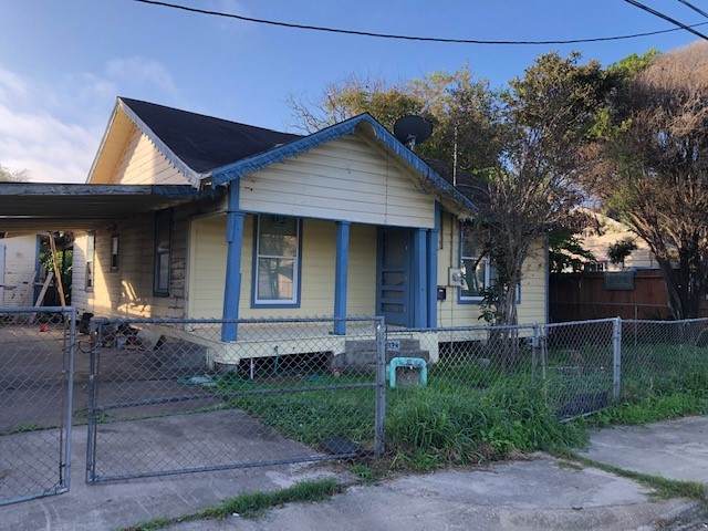 913 Hancock Avenue - Photo 1