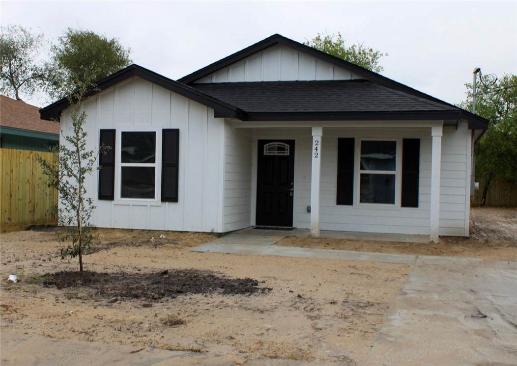 242 Tarlton Street - Photo 1