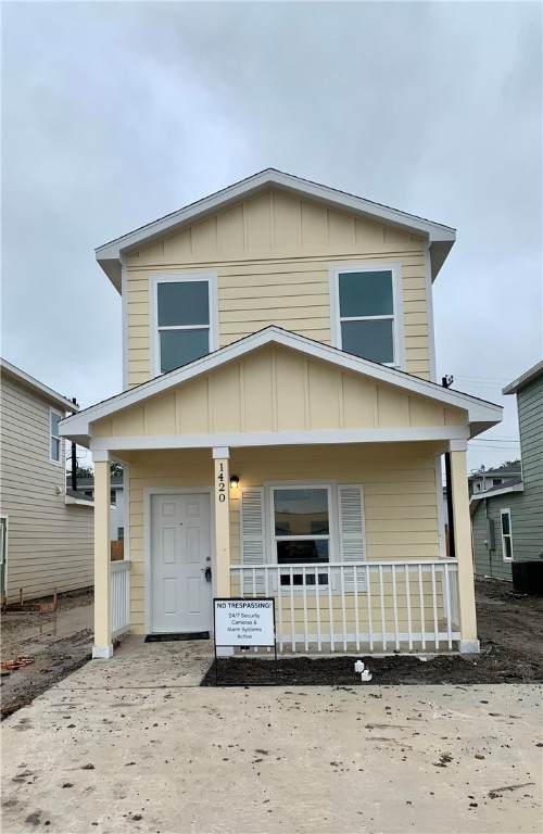 1420 Shely St - Photo 1