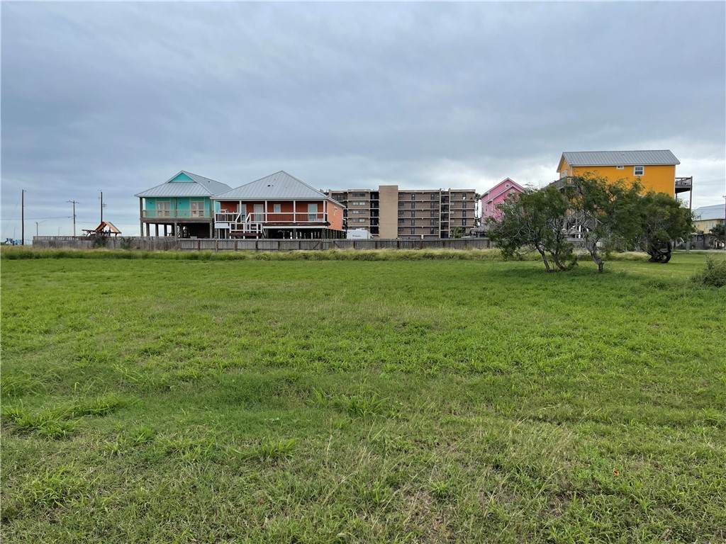 4610 Surfside Boulevard - Photo 1