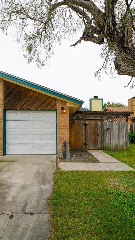 6616 Hardwick Drive - Photo 1