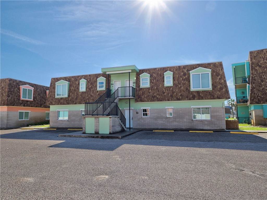 700 Island Retreat - Photo 1