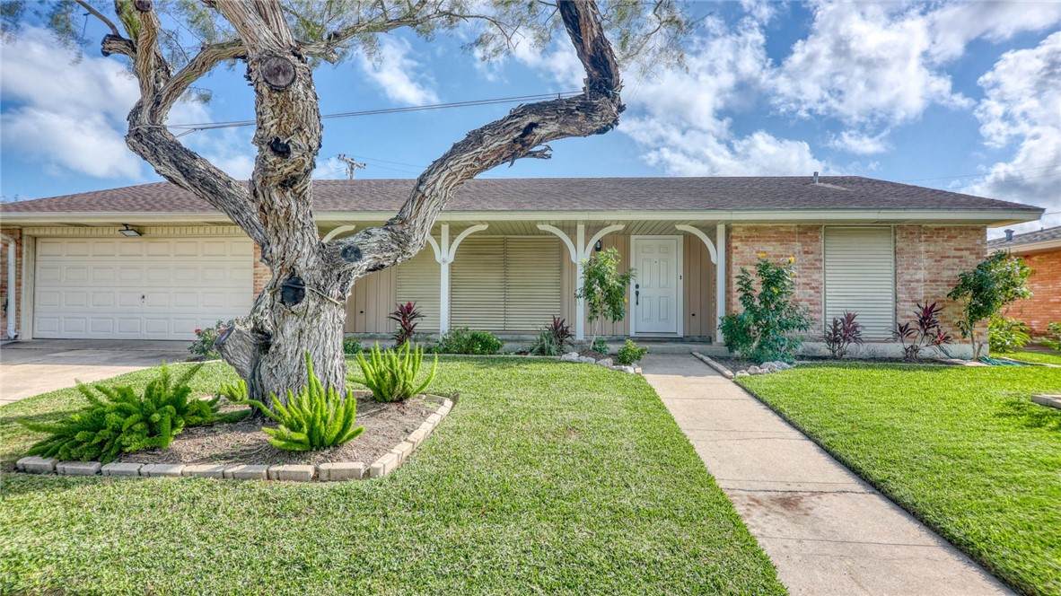 4218 Driftwood Place - Photo 1