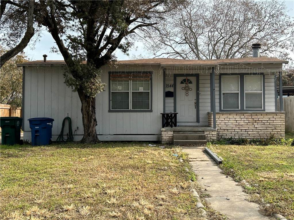 1544 Daytona Drive - Photo 1