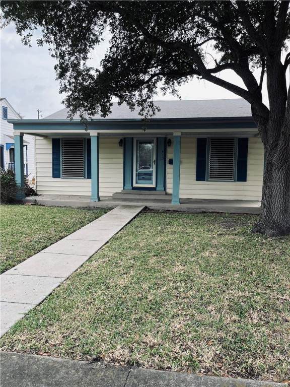 413 Naples Street - Photo 1