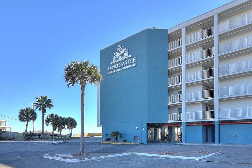 800 Sandcastle Drive - Photo 1
