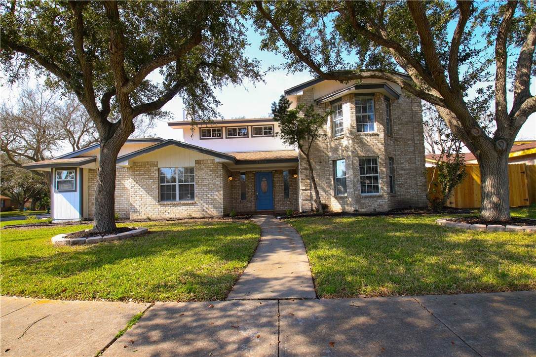 2209 Aspen Drive - Photo 1