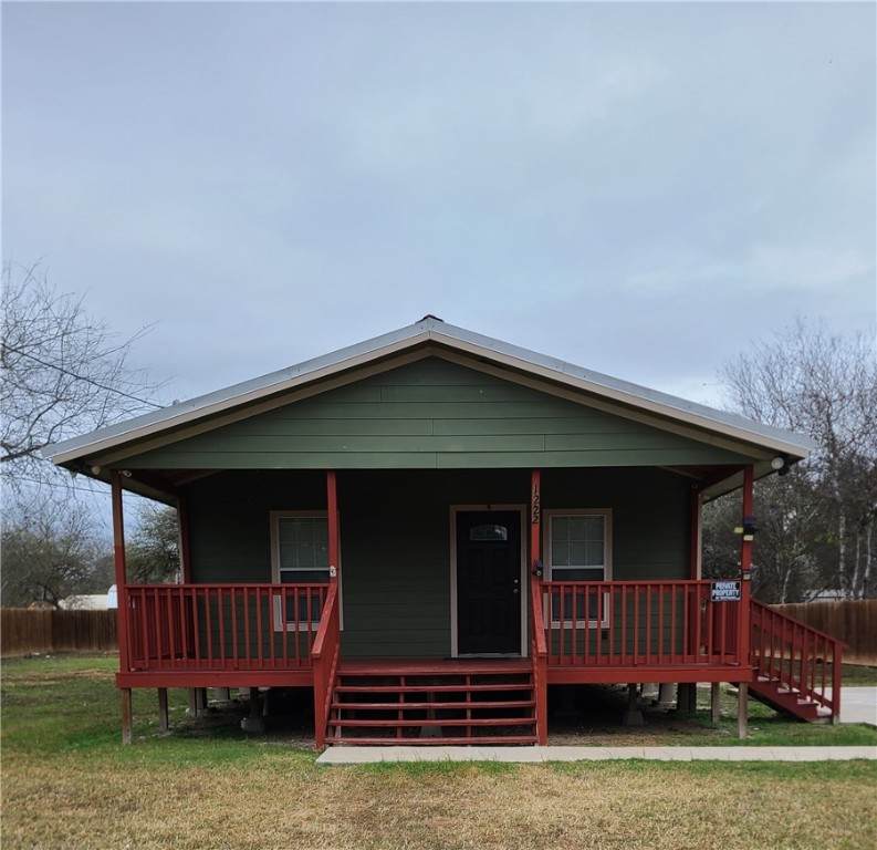 1222 Sylvia Street - Photo 1