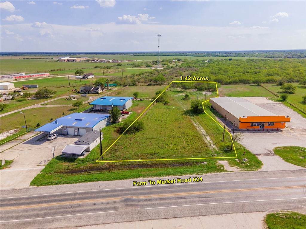 531 Orange Avenue - Photo 1