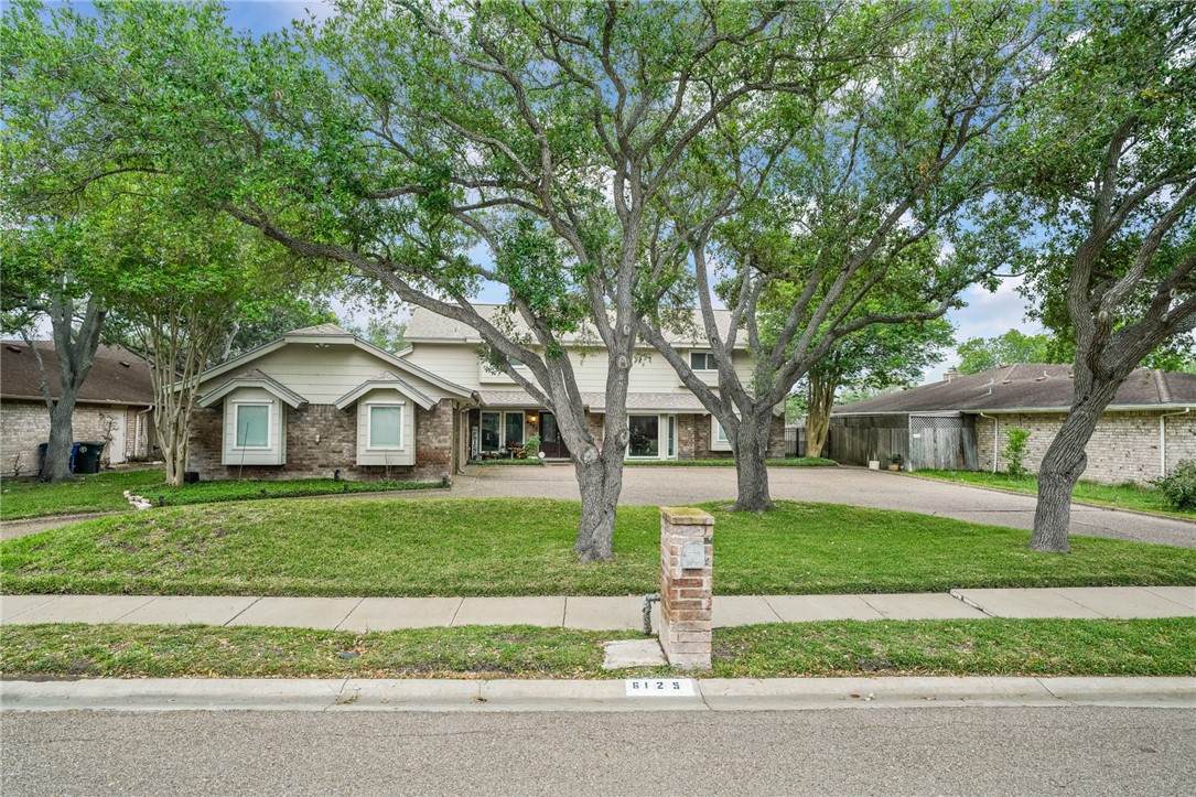6125 Lost Creek Drive, Corpus Christi, TX 78413 (MLS 440570) Kellie