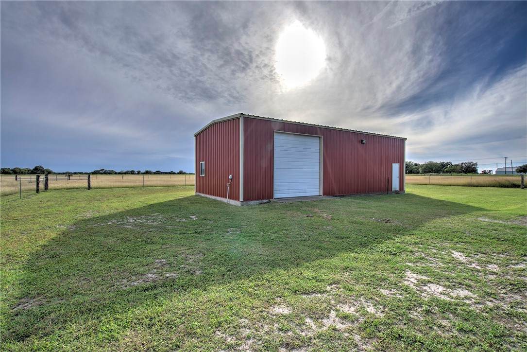 00 Fm 1889 Street - Photo 1