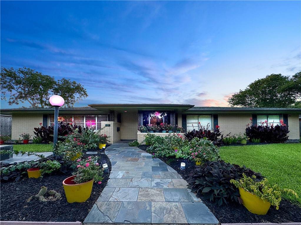 130 Alta Plaza - Photo 1