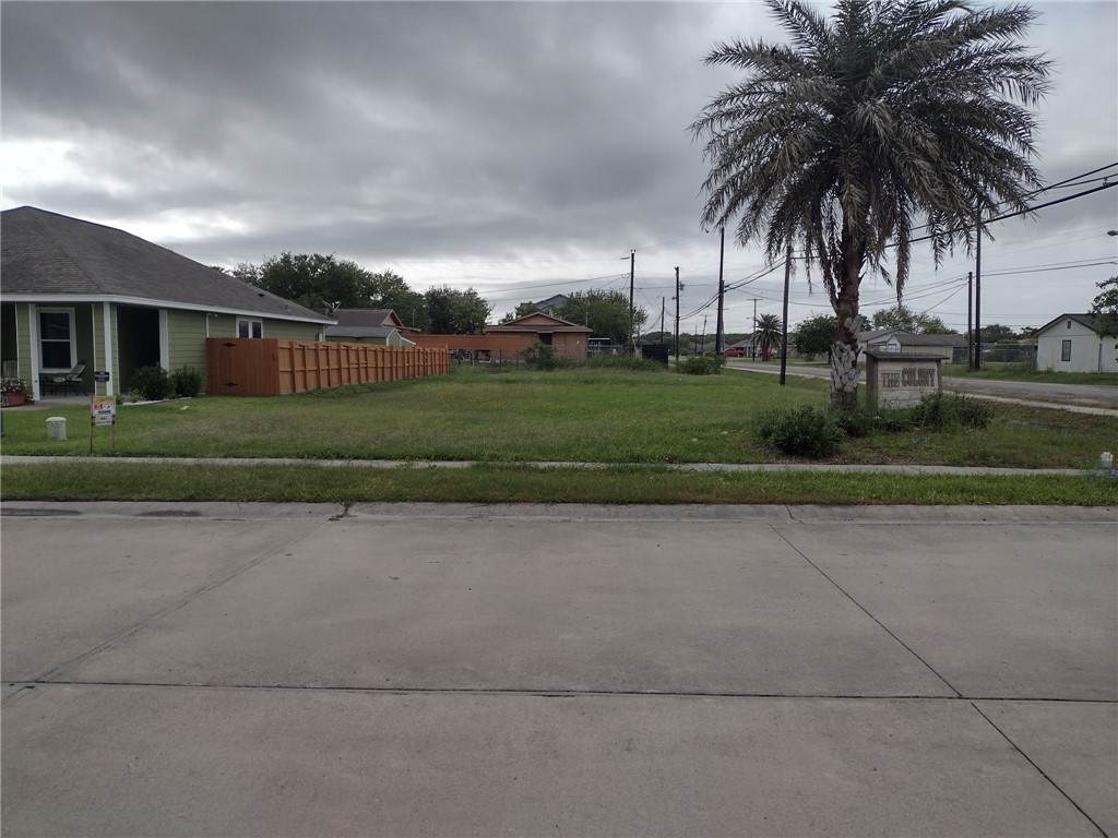 2361 Scott Circle - Photo 1
