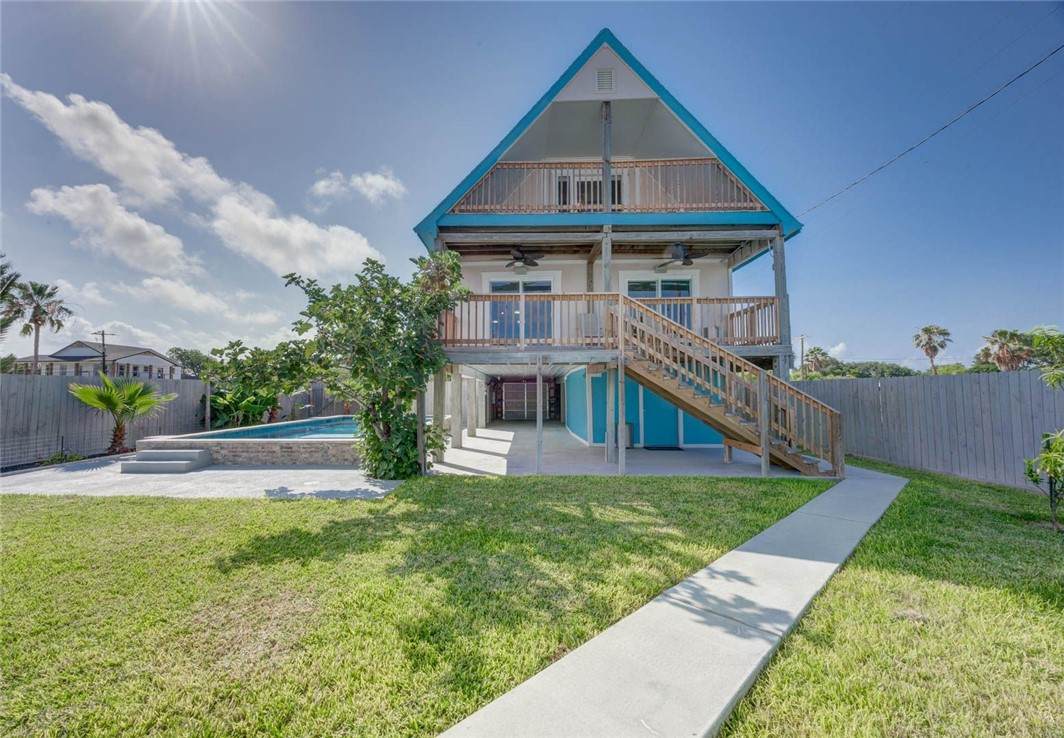 521 Woodhaven - Photo 1