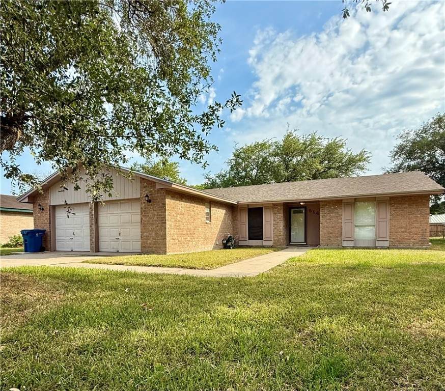 514 Vista Drive - Photo 1