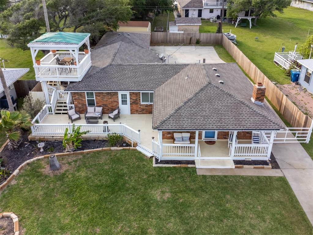 1703 Bayshores - Photo 1