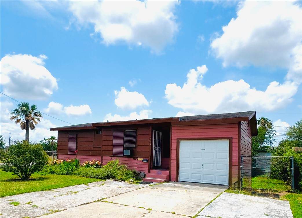 1725 Sycamore Place - Photo 1