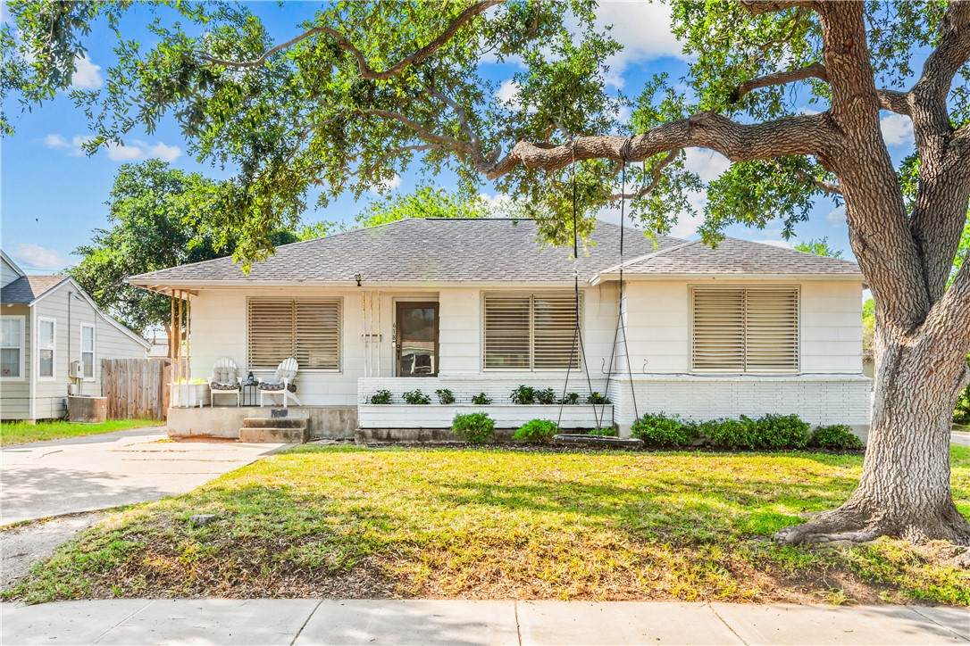 618 Ralston Avenue - Photo 1