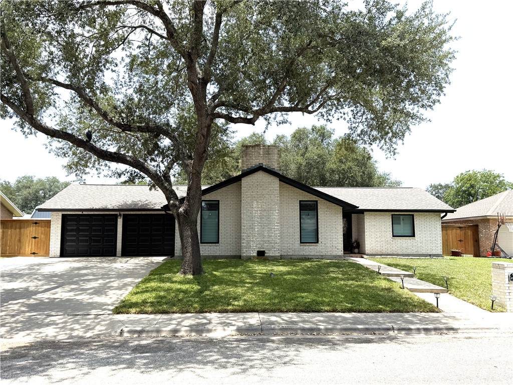 1413 Alta Vista St - Photo 1