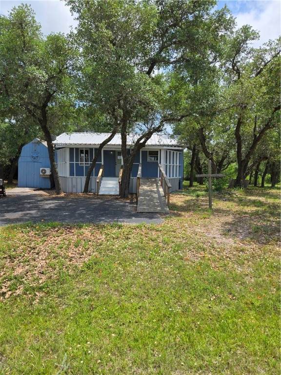 22 Poolside Loop Drive - Photo 1