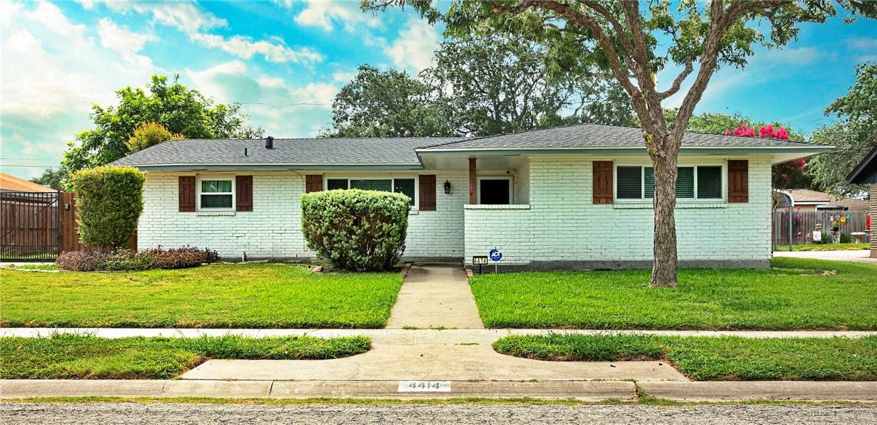 4414 Driftwood Place - Photo 1