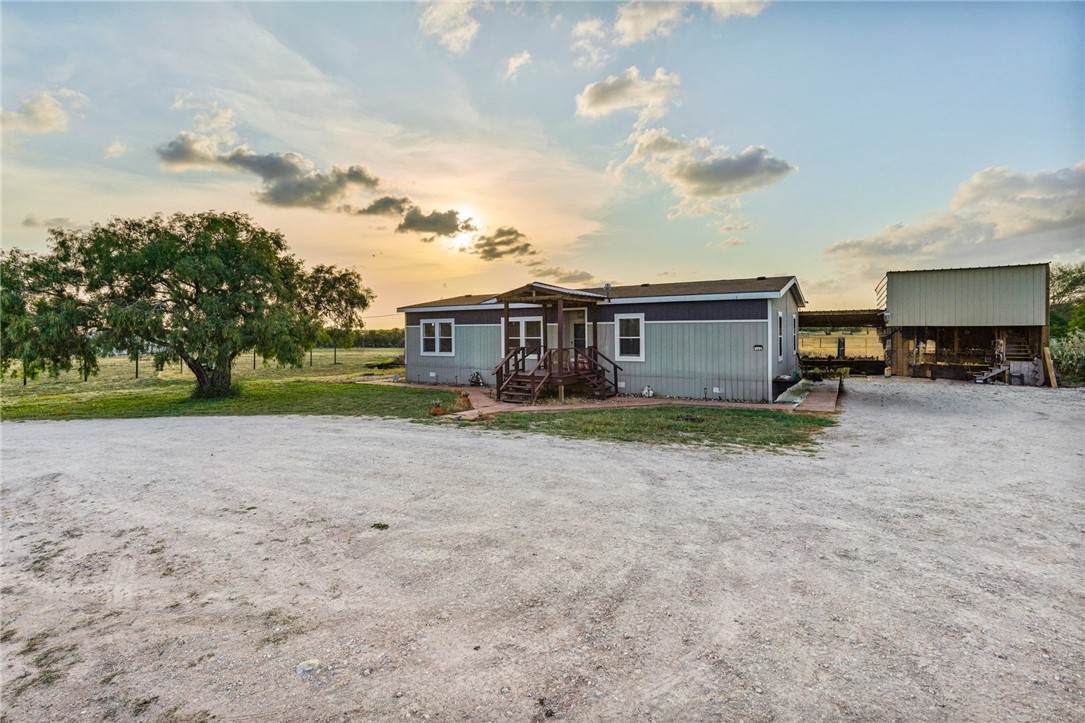142 Meadow Trail - Photo 1