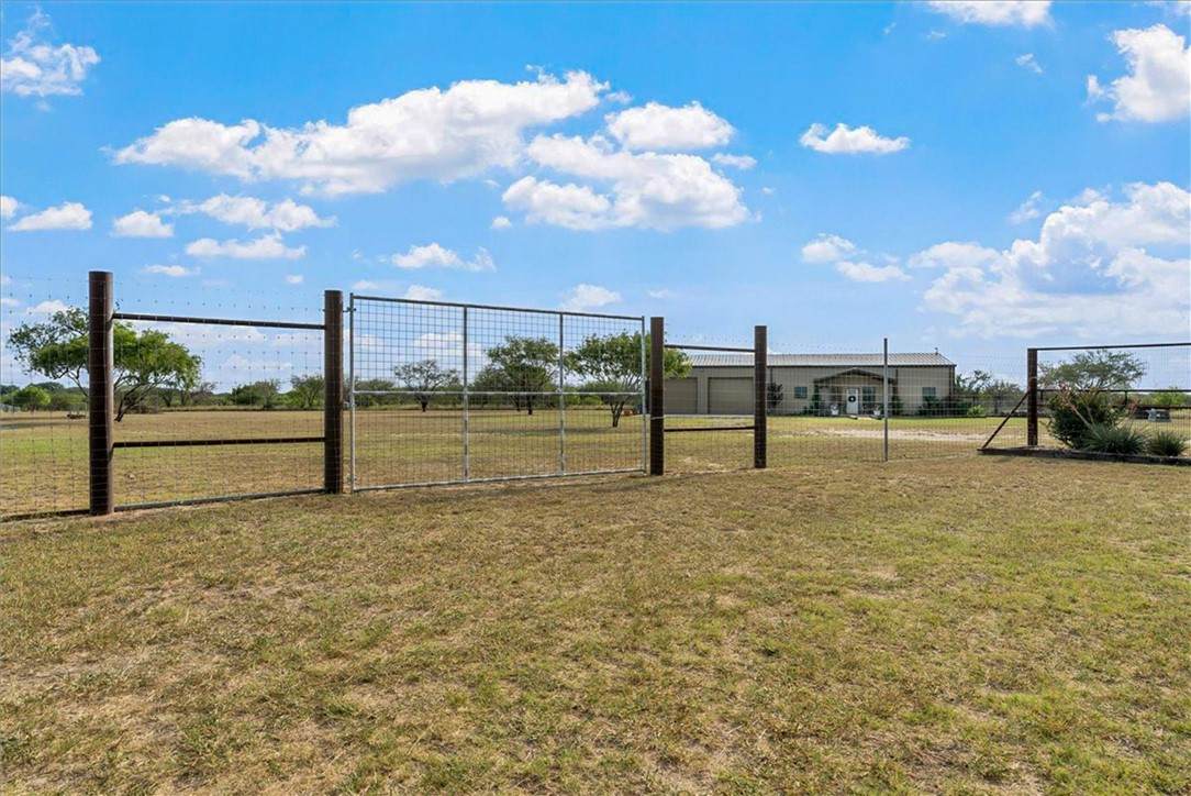 226 Private Rd 3251 - Photo 1