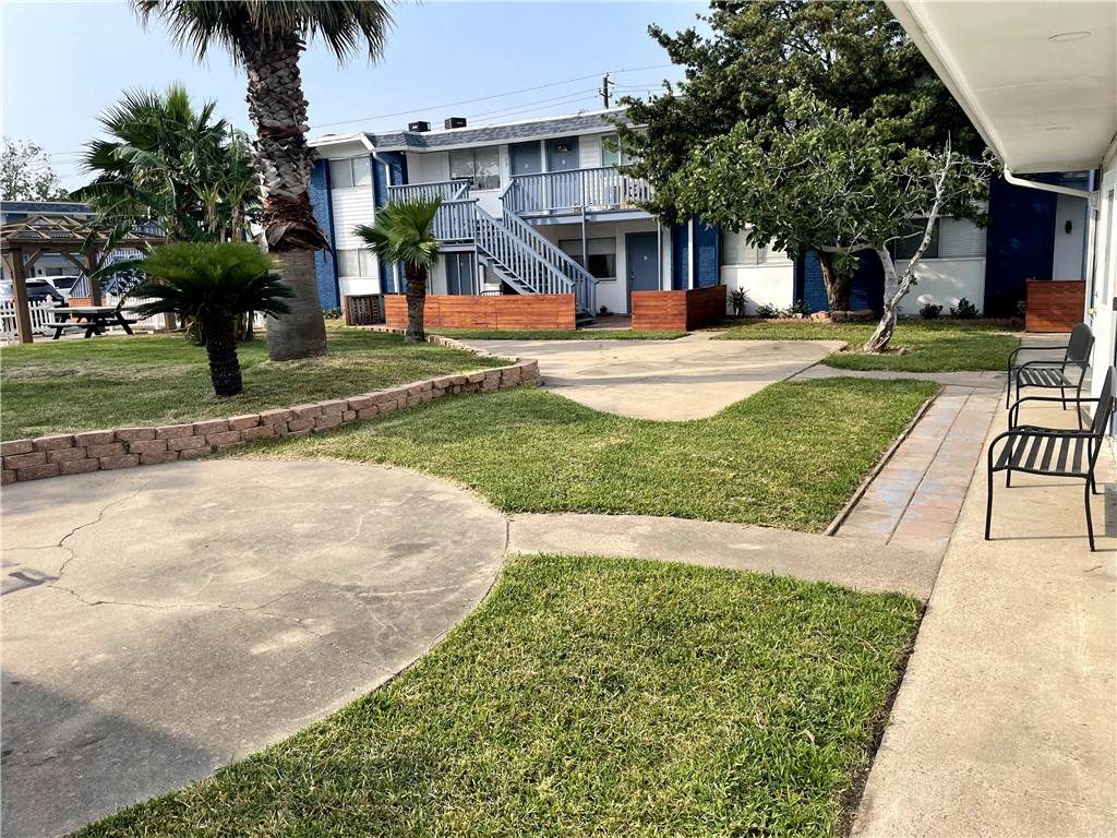 3920 Brushwood Lane - Photo 1