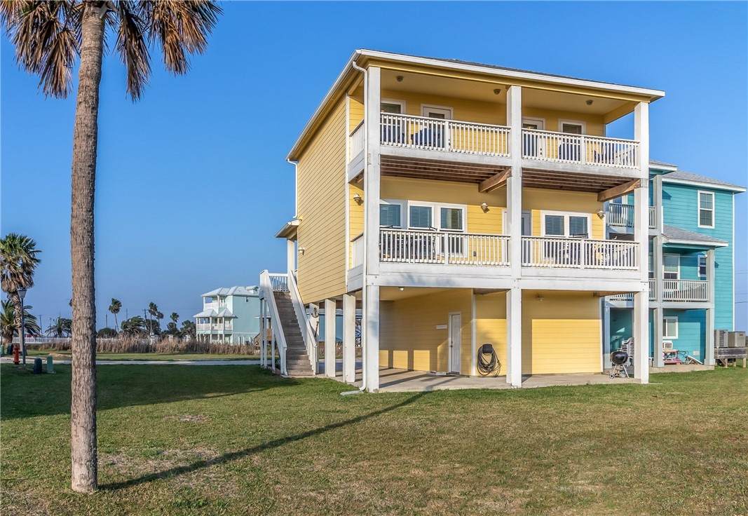 162 La Concha Boulevard - Photo 1