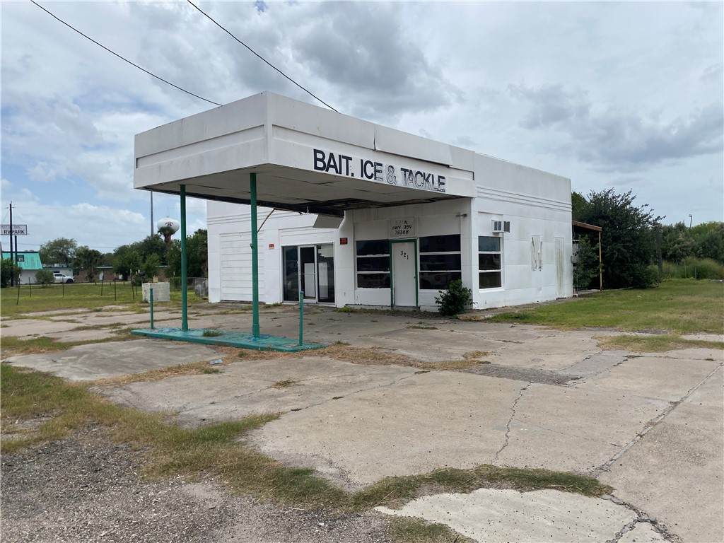 321 Hwy 359 - Photo 1