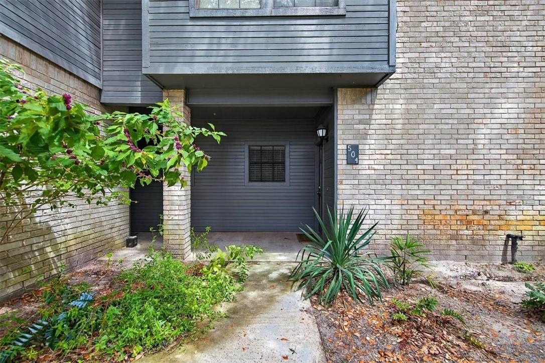 210 Oak Bay Street - Photo 1