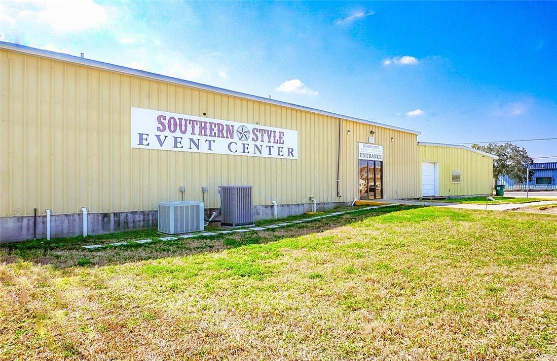 1101 St. Marys - Photo 1