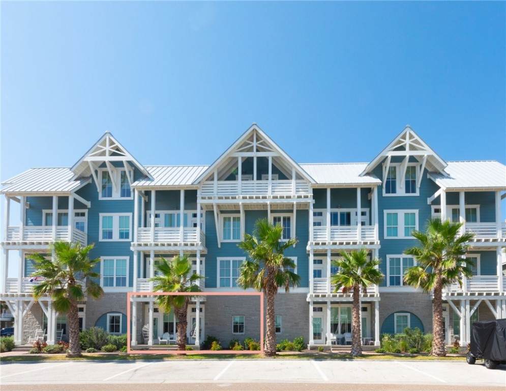 240 Social Circle - Photo 1