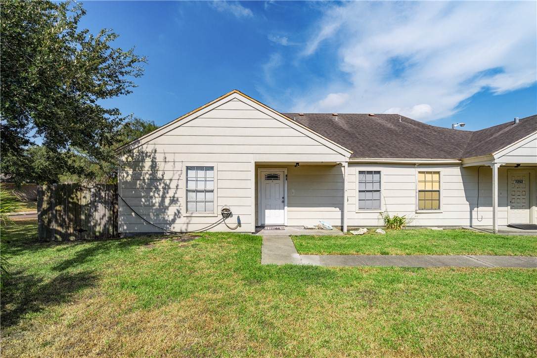 7252 The Mansions Drive - Photo 1