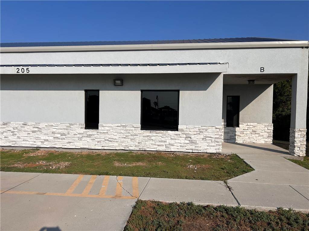 205 Cedar Drive - Photo 1