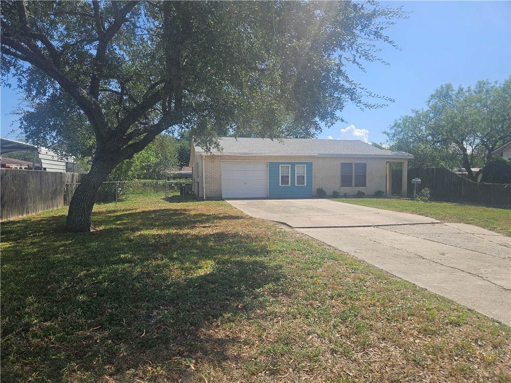 814 Lewis Street - Photo 1