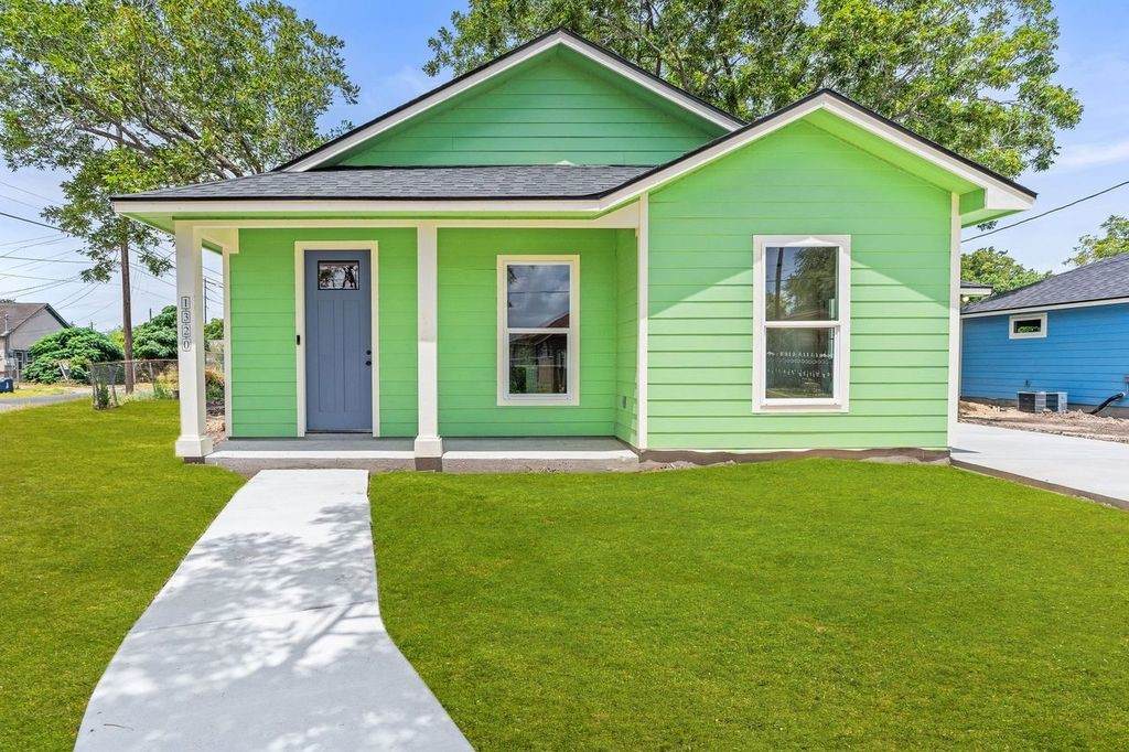 1320 Hancock Avenue - Photo 1